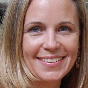 Meet your Posher, Cara